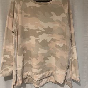 Stella & Dot Crewneck